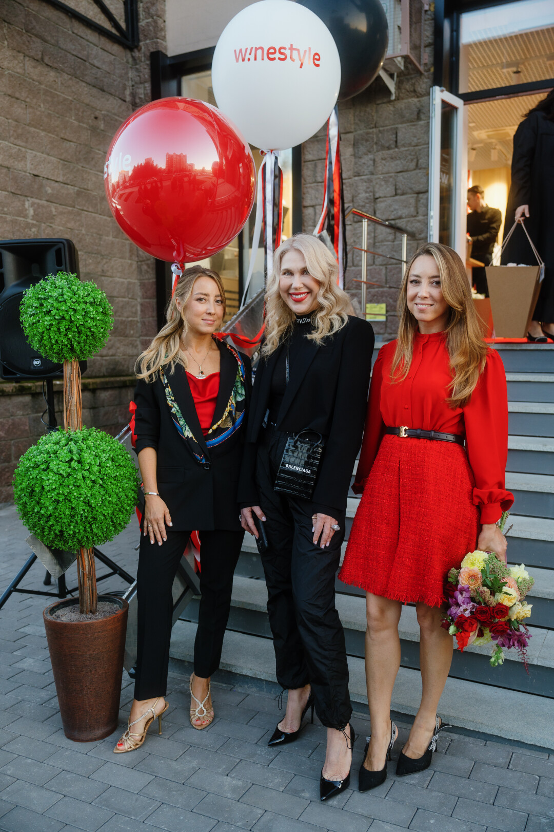 Карина Опарина, Елена Щербацкая, Лиана Косых