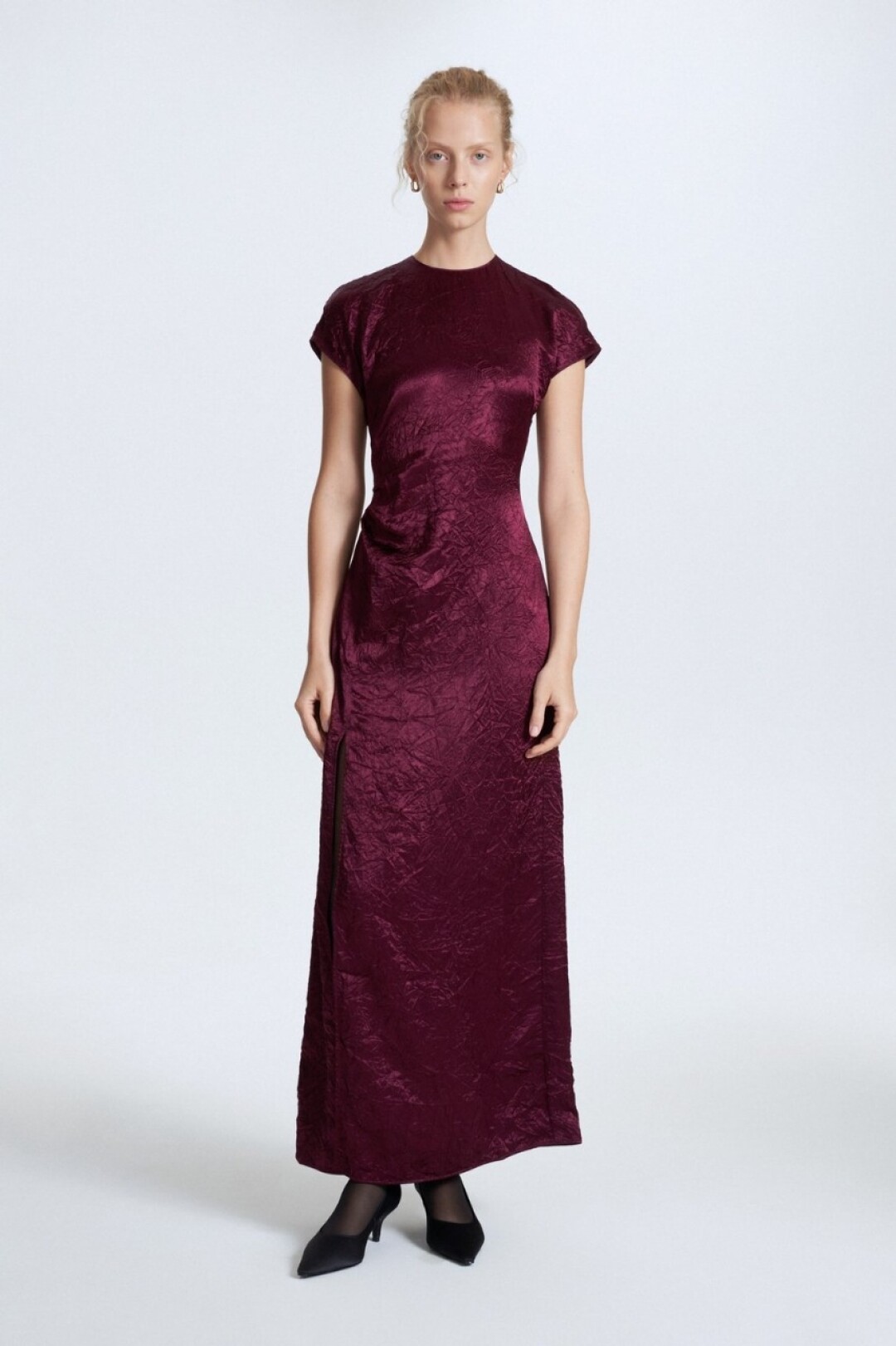 Платье Lime, 8 999 руб.