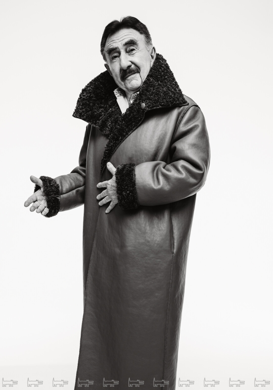 На Леониде Семеновиче: дубленка USHATAVA