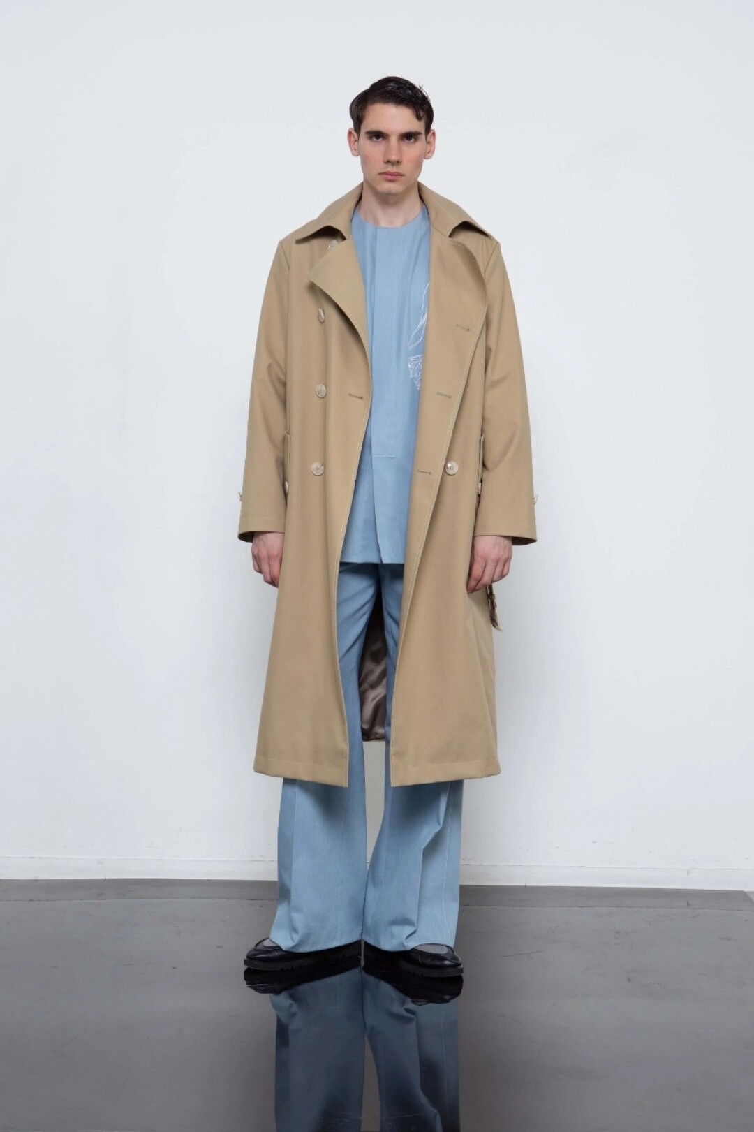 Тренч House of Leo, 110 000 руб.