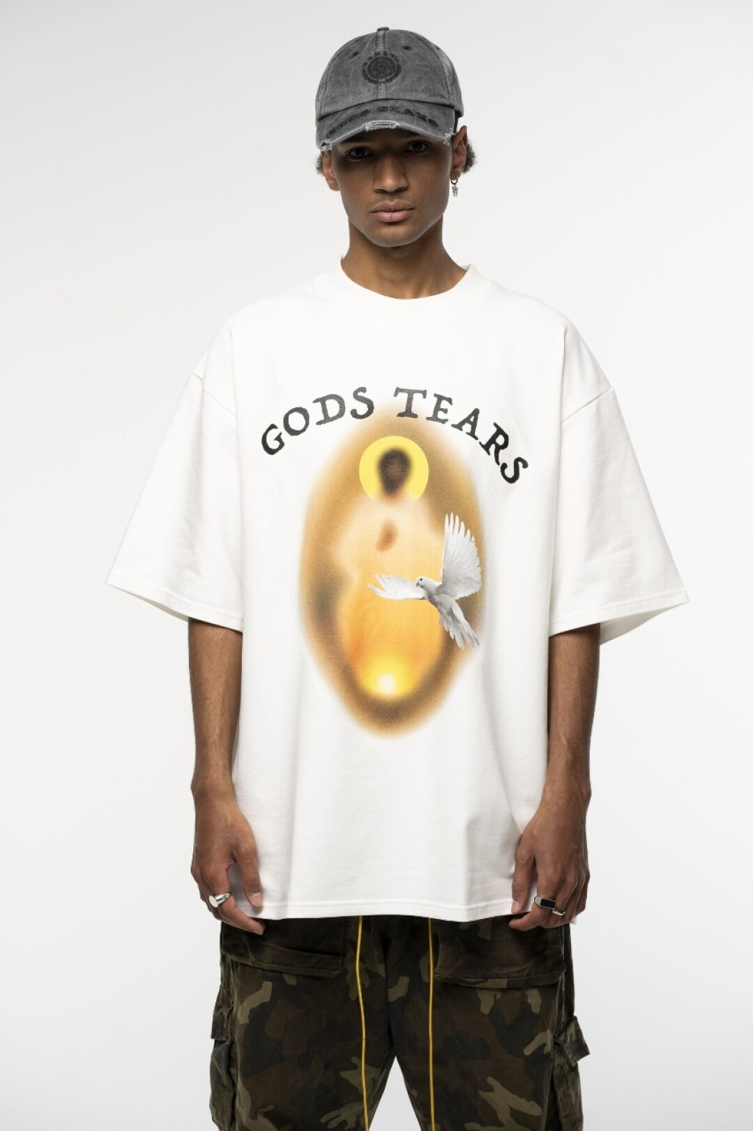 Футболка Geneva, 3 300 руб.