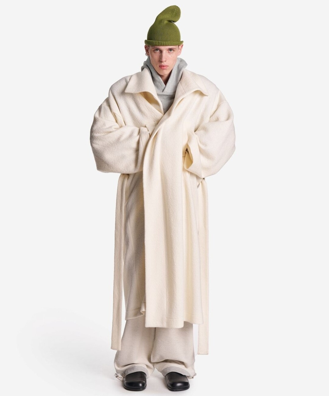 Пальто Ushatava, 35 000 руб.