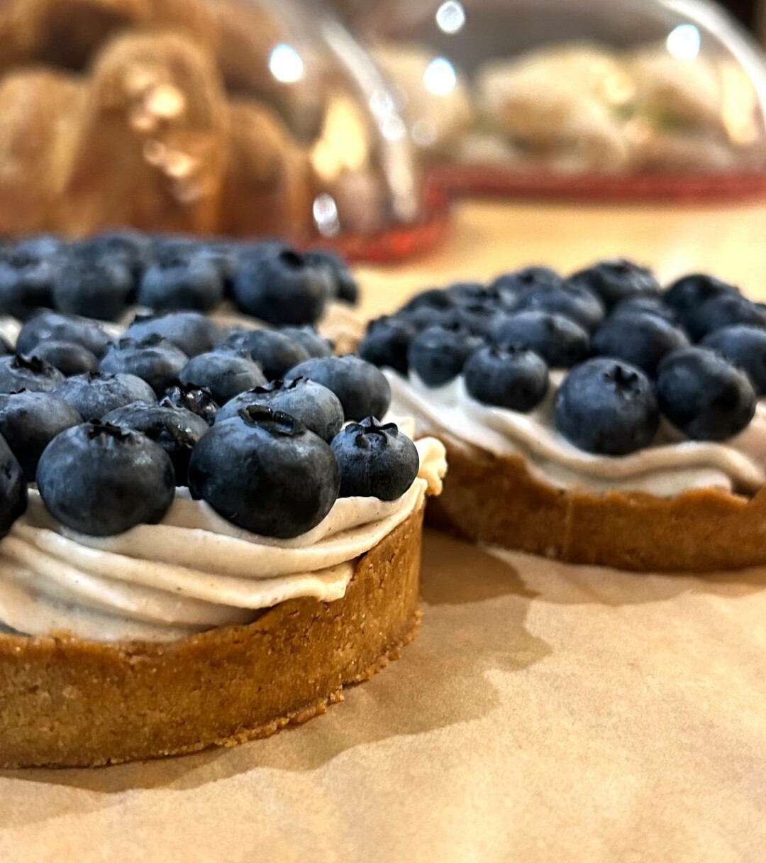 Тарт со свежими ягодами из Lemon Tree