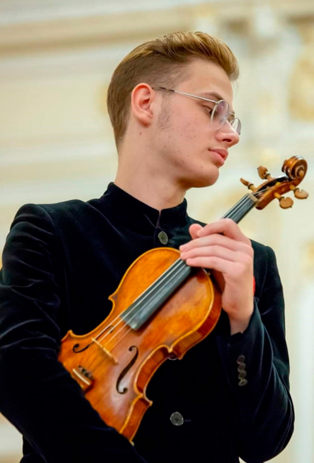 Скрипач Вильям Хайло