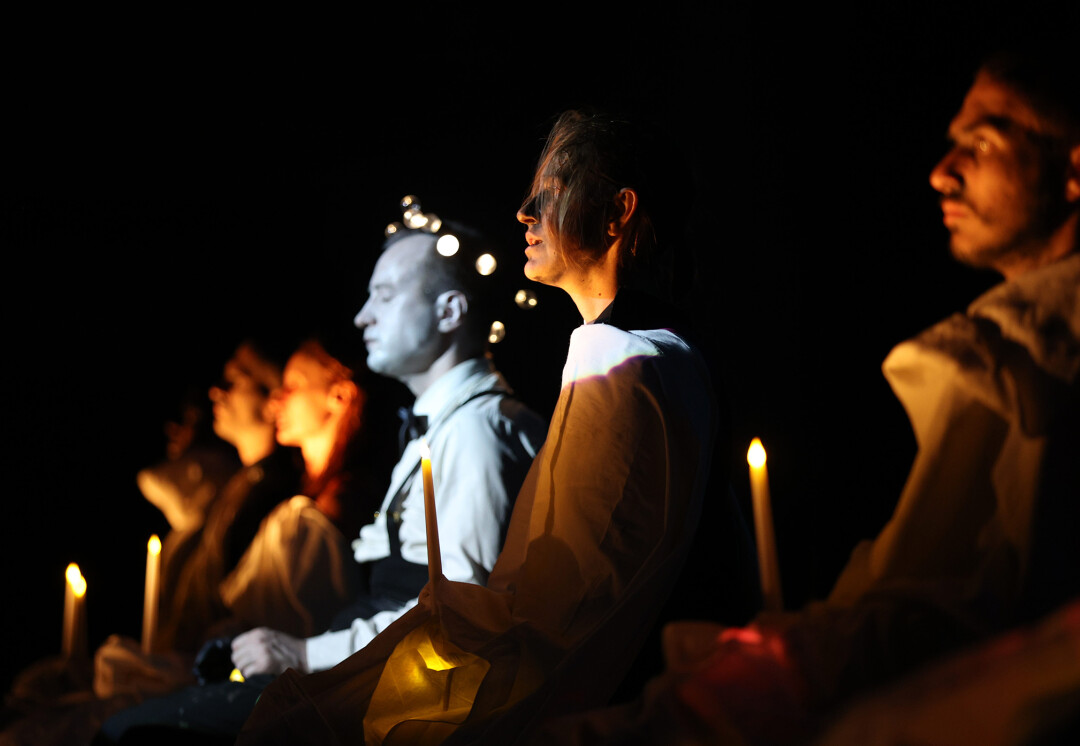 "Пир во время чумы"