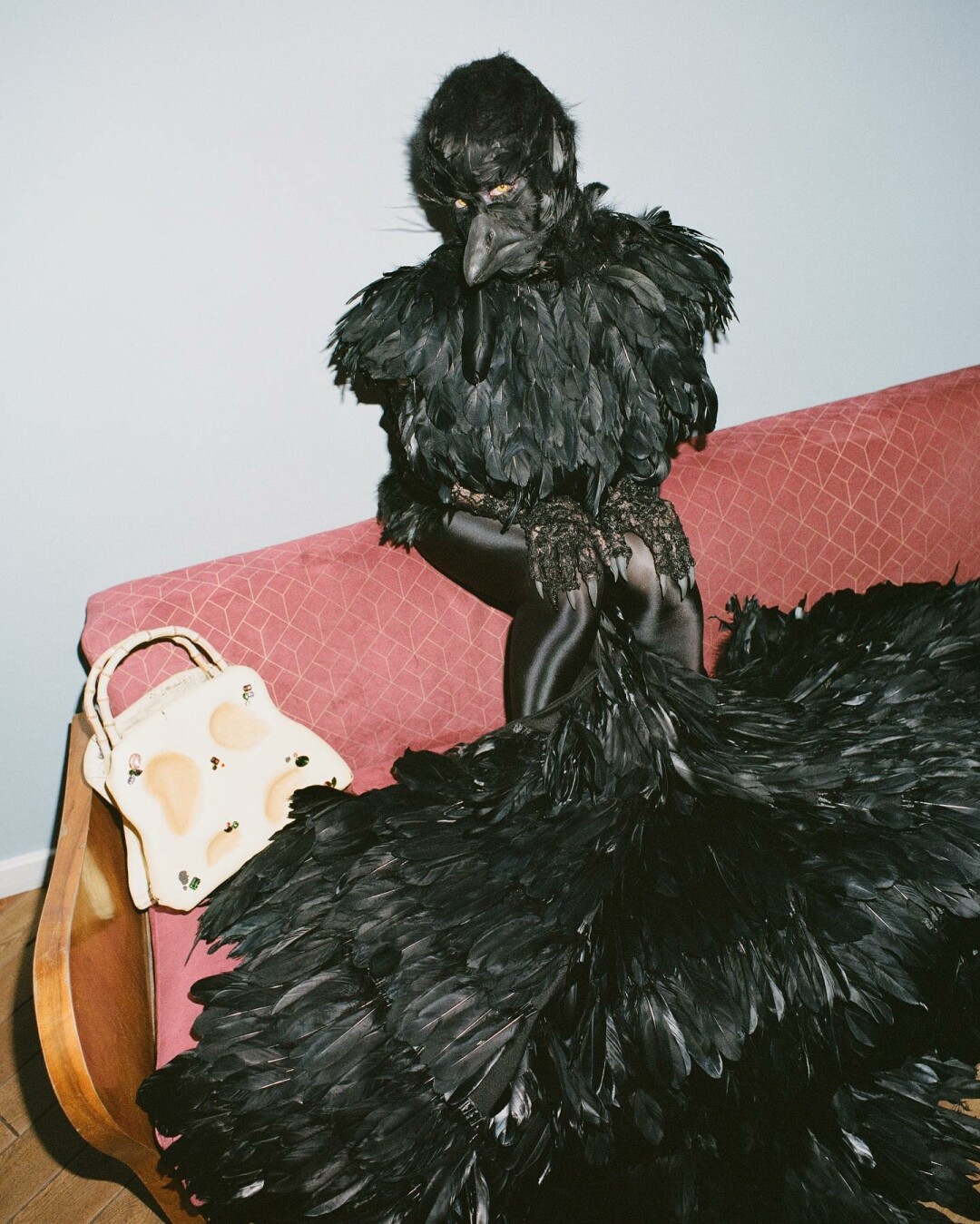 Тоня в образе Вороны