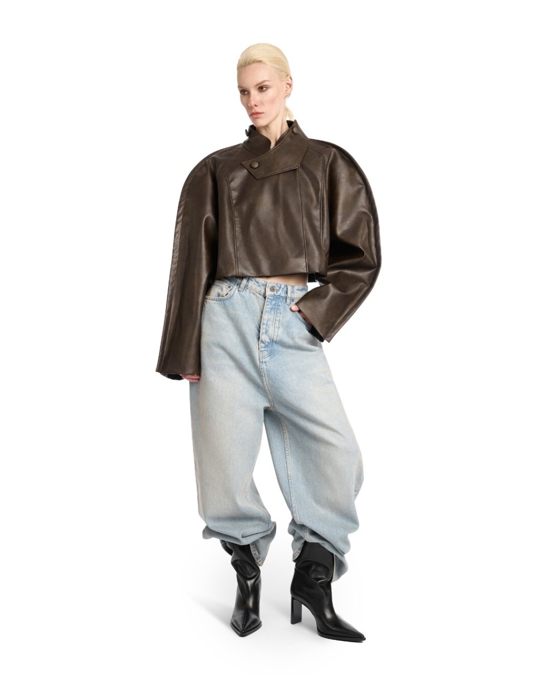 Бомбер Annuko, 31 900 руб.