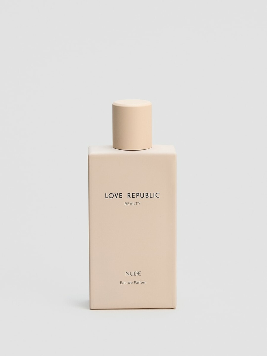 Парфюмерная вода Love Republic, 3 999 руб.