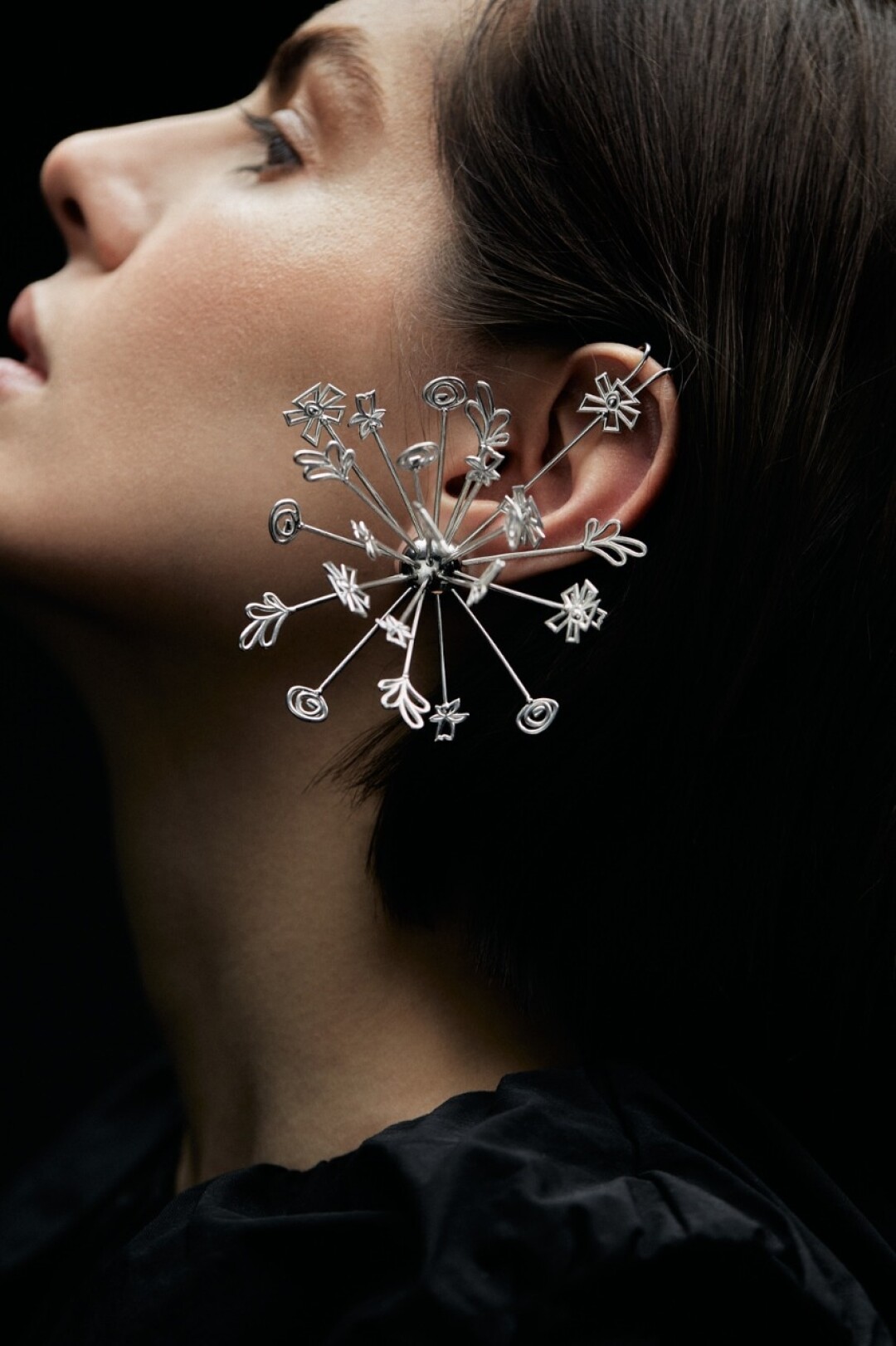 Avgvst, 49 000 руб.