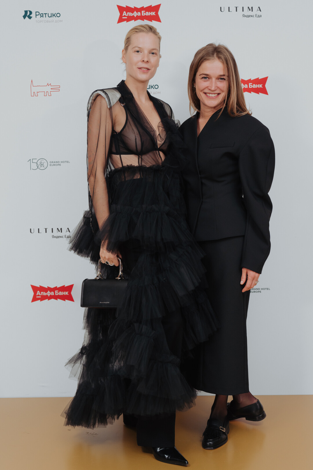 Юнона Незванкина, Екатерина Яценко