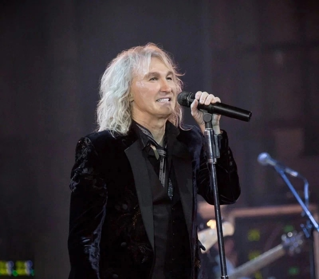 Александр Иванов