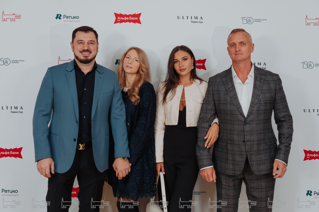 Андрей Стряпихин, Алексей Мочнов. Оксана Чугункина, Валерия Глушкина