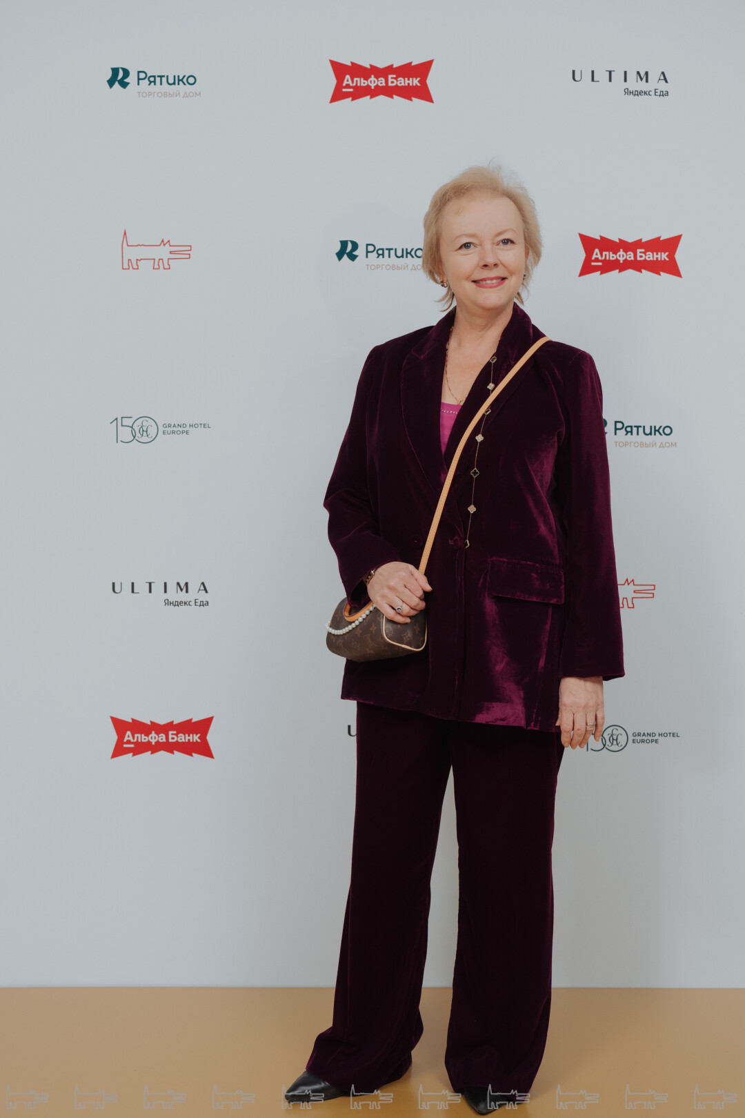 Ирина Хлопова