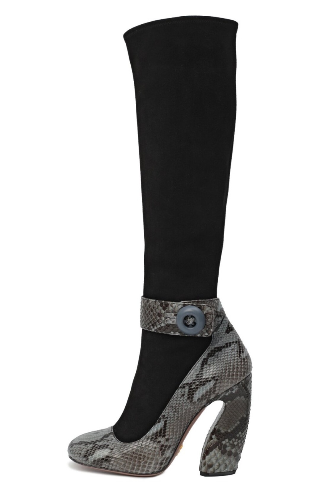 Prada, TSUM Collect, 187 500 руб.