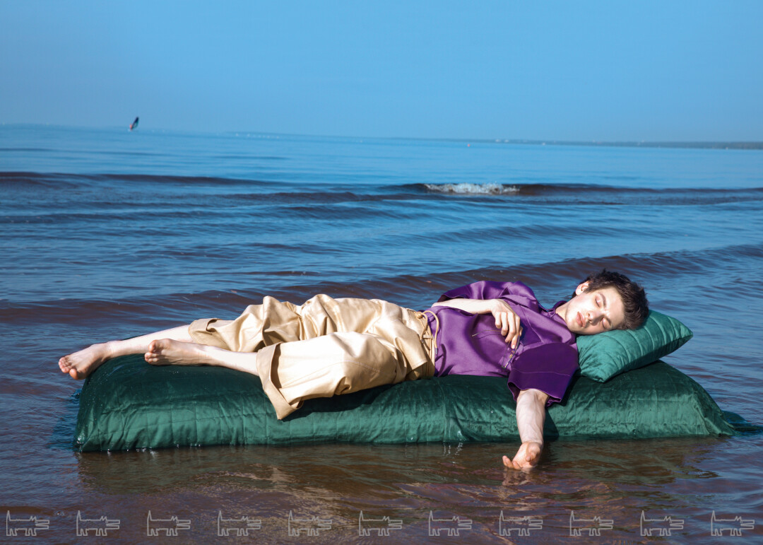 На Марке: рубашка VIVA VOX, брюки HOUSE OF LEO