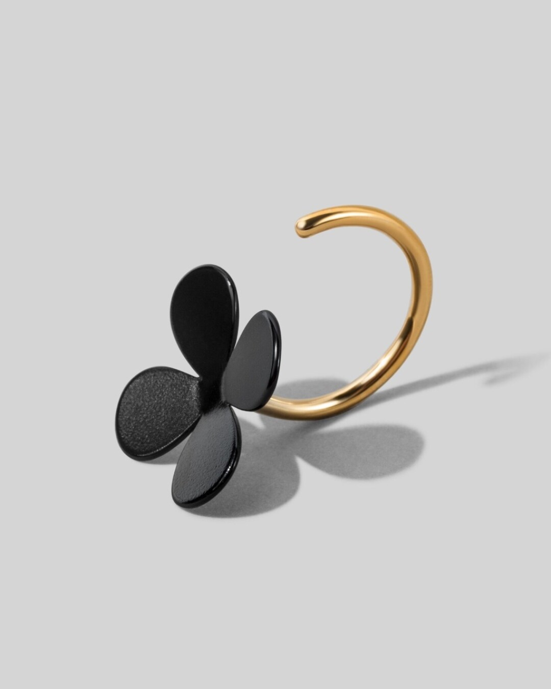 Кольцо Alvaar, 5 000 руб.