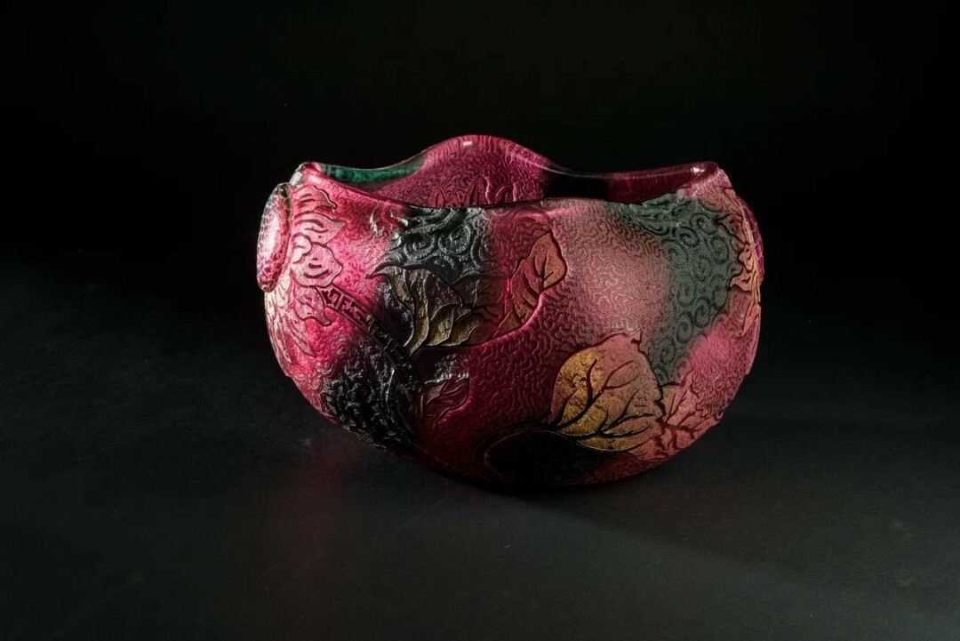 Ваза с изображением подсолнуха. Франция, Нанси, фирма «Братья Дом и Ко». Стекольный завод в Нанси» (Daum Frères (&Cie)/ Verrerie (s) de Nancy). 1894