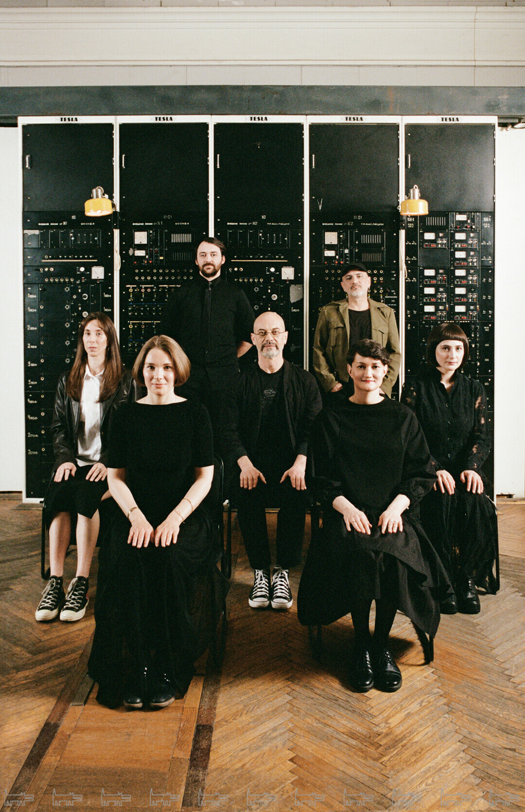 Андреас Мустукис. В центре