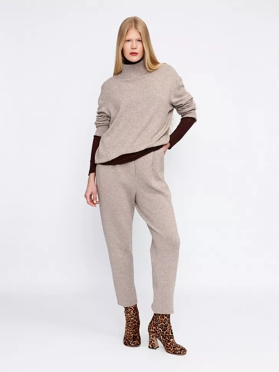 Брюки Free Age, 53 400 руб.