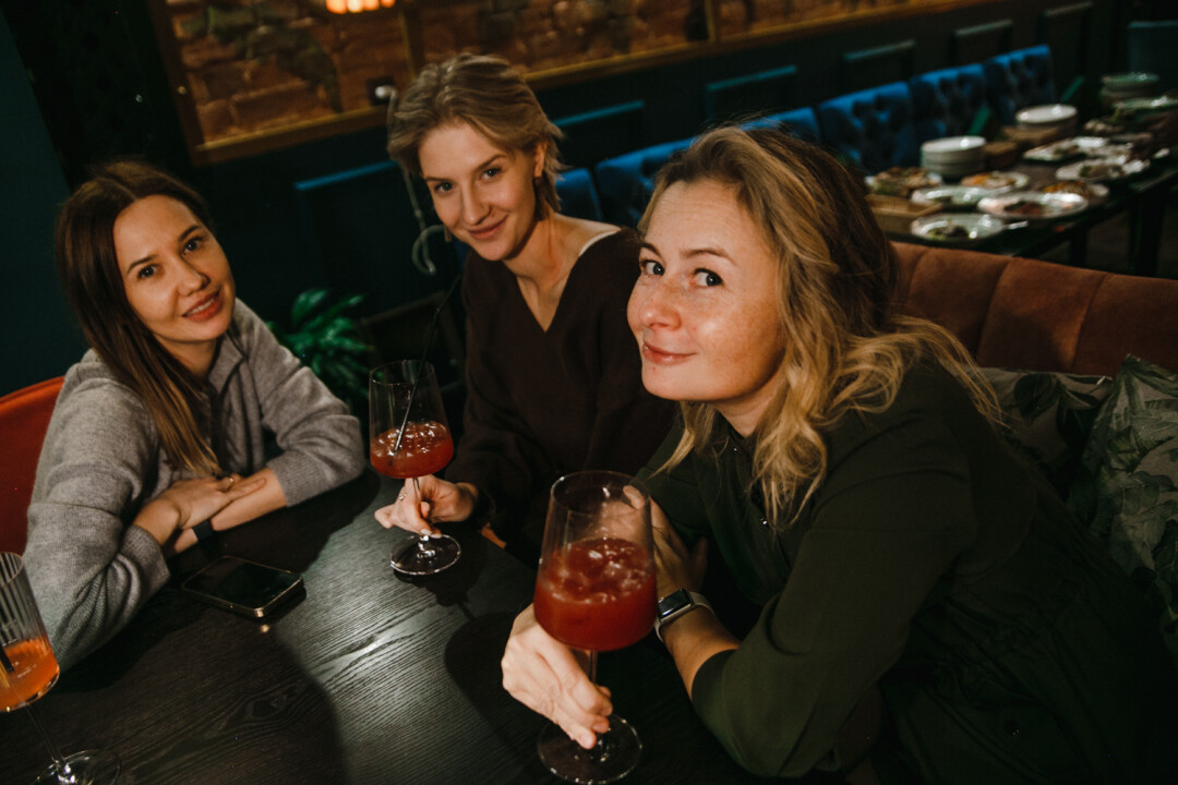 Анастасия Большакова, Яна Аверьянова, Катерина Смирнова