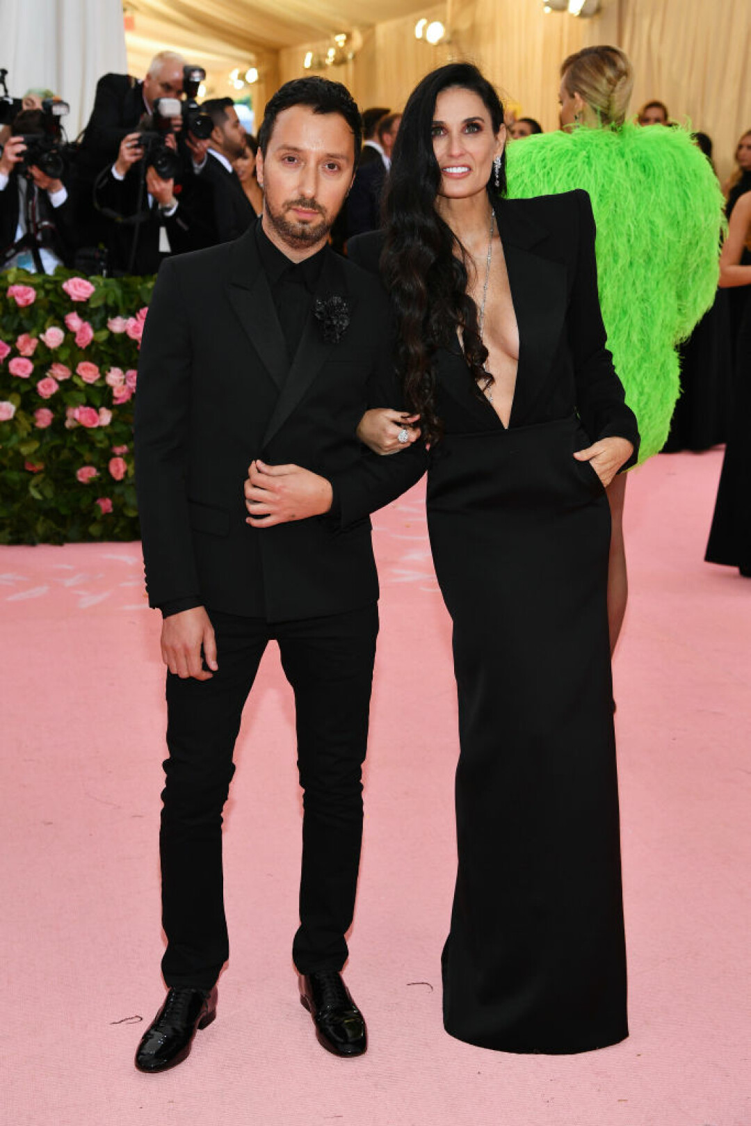 Деми Мур и Энтони Ваккарелло на Met Gala, 2019
