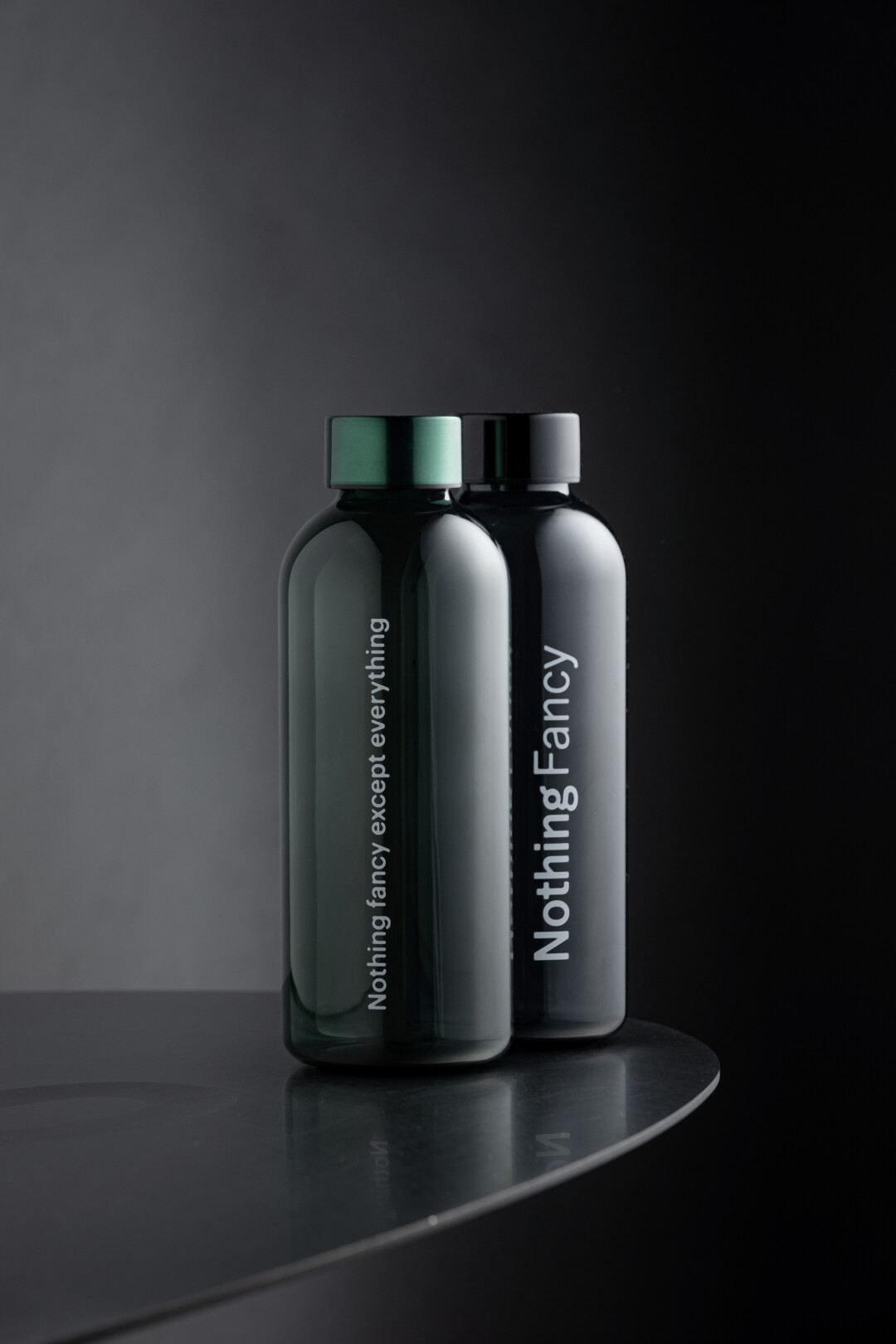 Фантастический мерч велнес-проекта Nothing Fancy: помимо бутылок для холодных напитков ищите соль для ванны с бергамотом и миндалем, дрип-кофе в