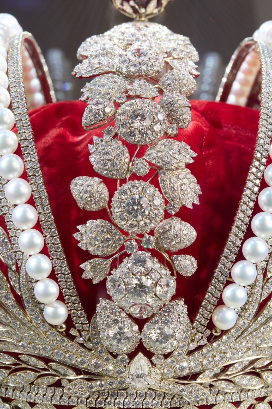 Воссозданная Большая императорская корона