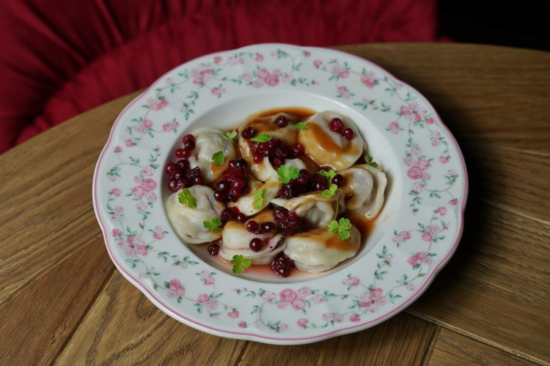 Пельмени-приплывушки с начинкой из оленя («Самовар да утки»)