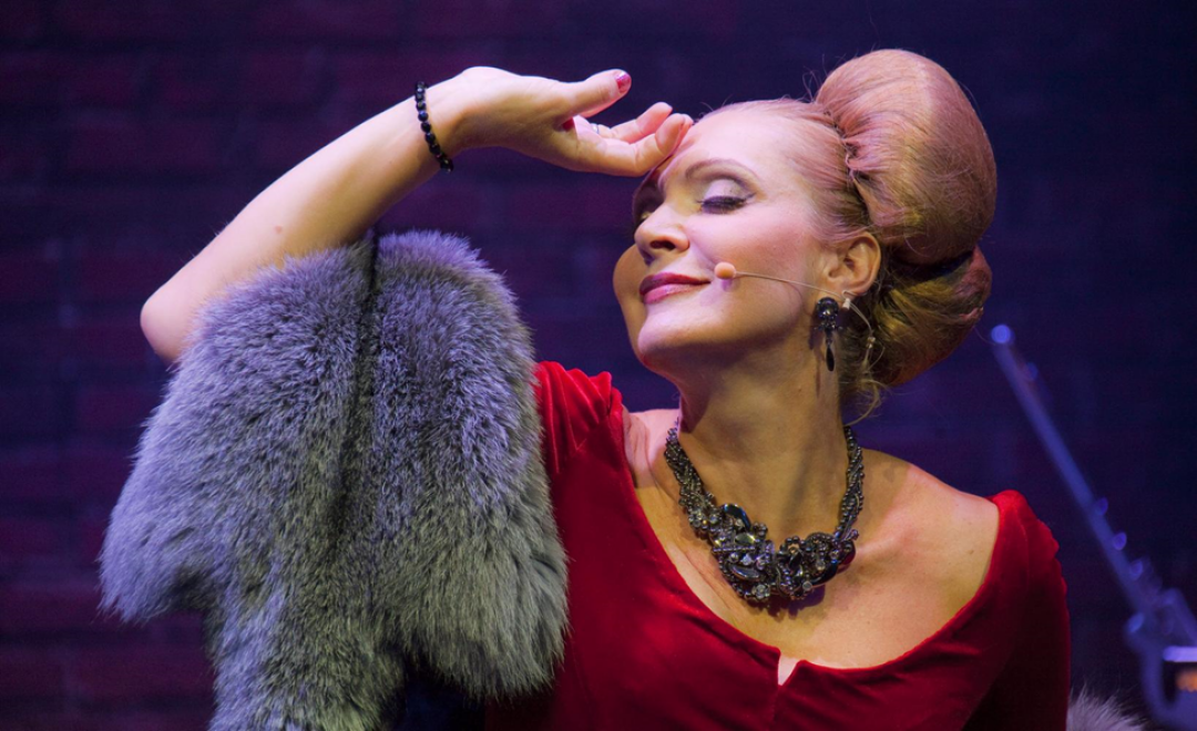 Спектакль «Восемь женщин»