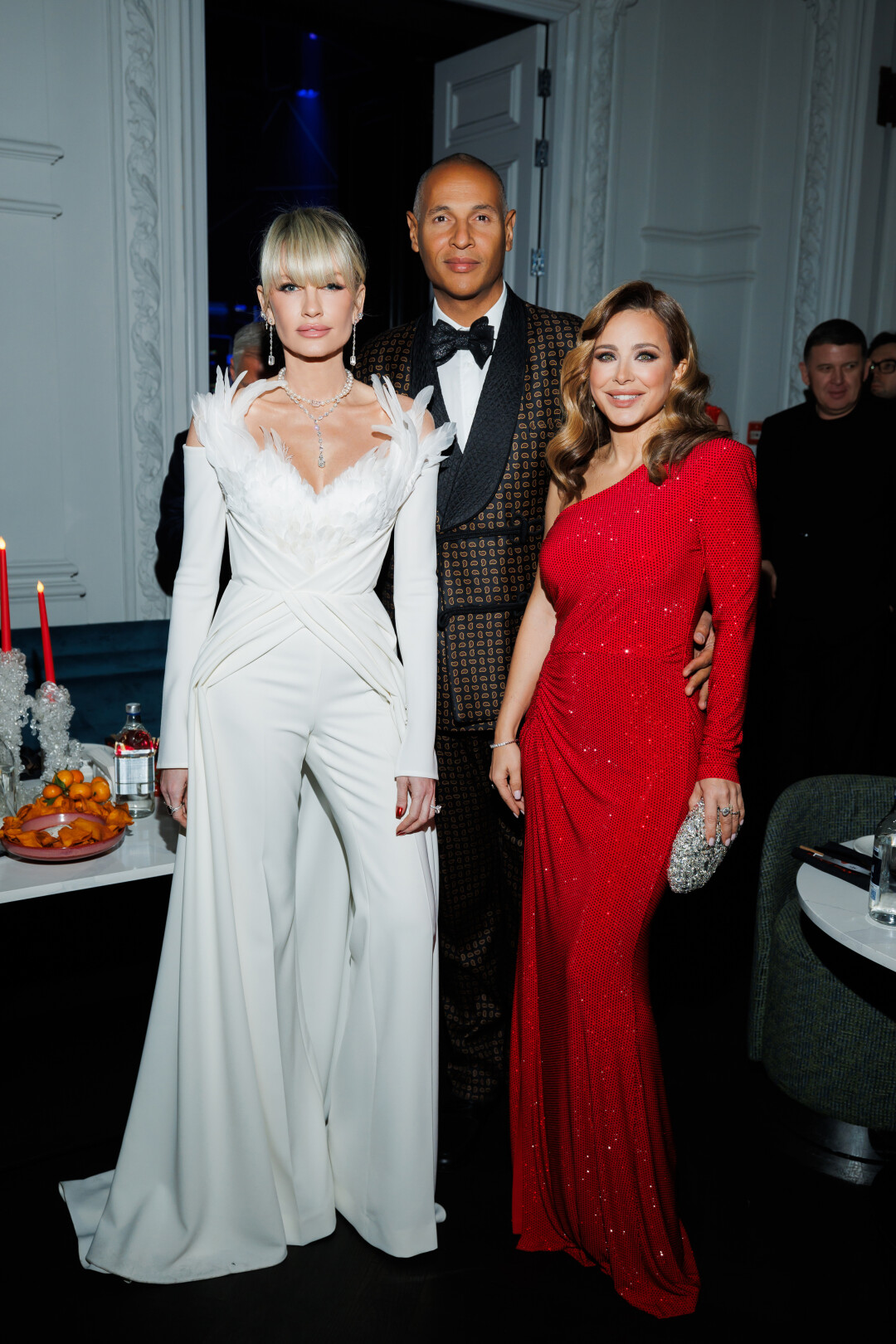 Яна Расковалова. Исаак Виджраку, Ани Лорак