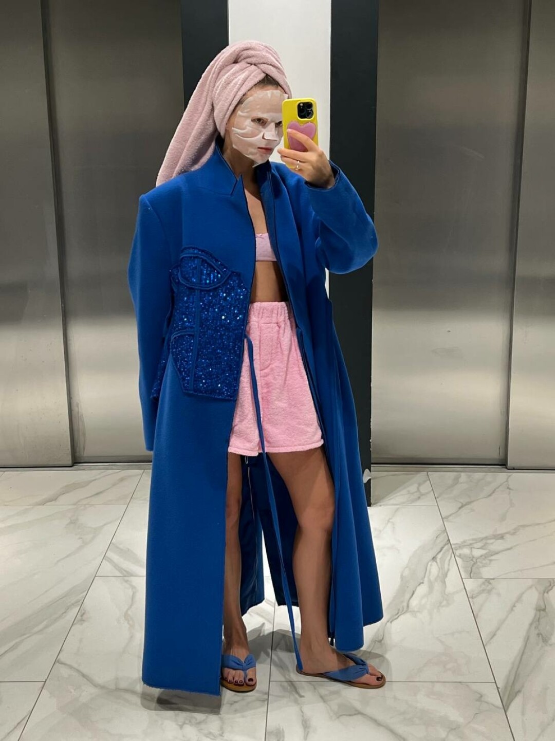 Ксения Кудряшова в пальто 'DIE PRACHT'