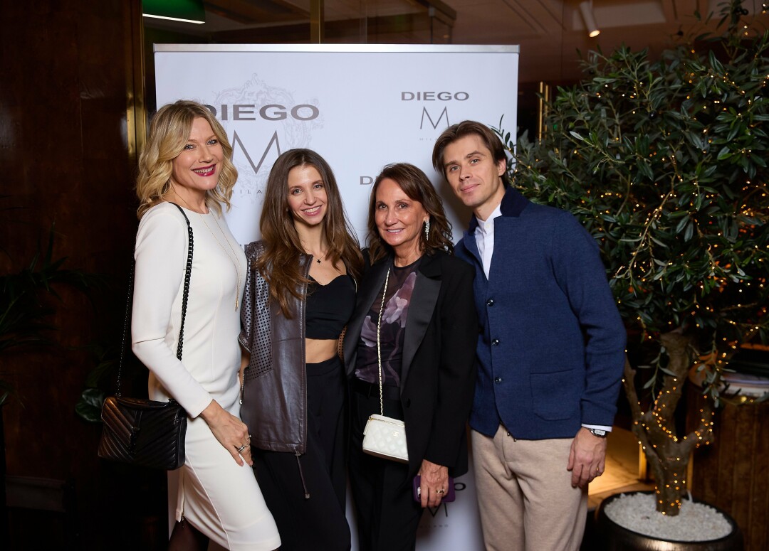 Наташа Стефаненко, Анна Тихомирова, Мануэла Бортоламеолли, Артем Овчаренко