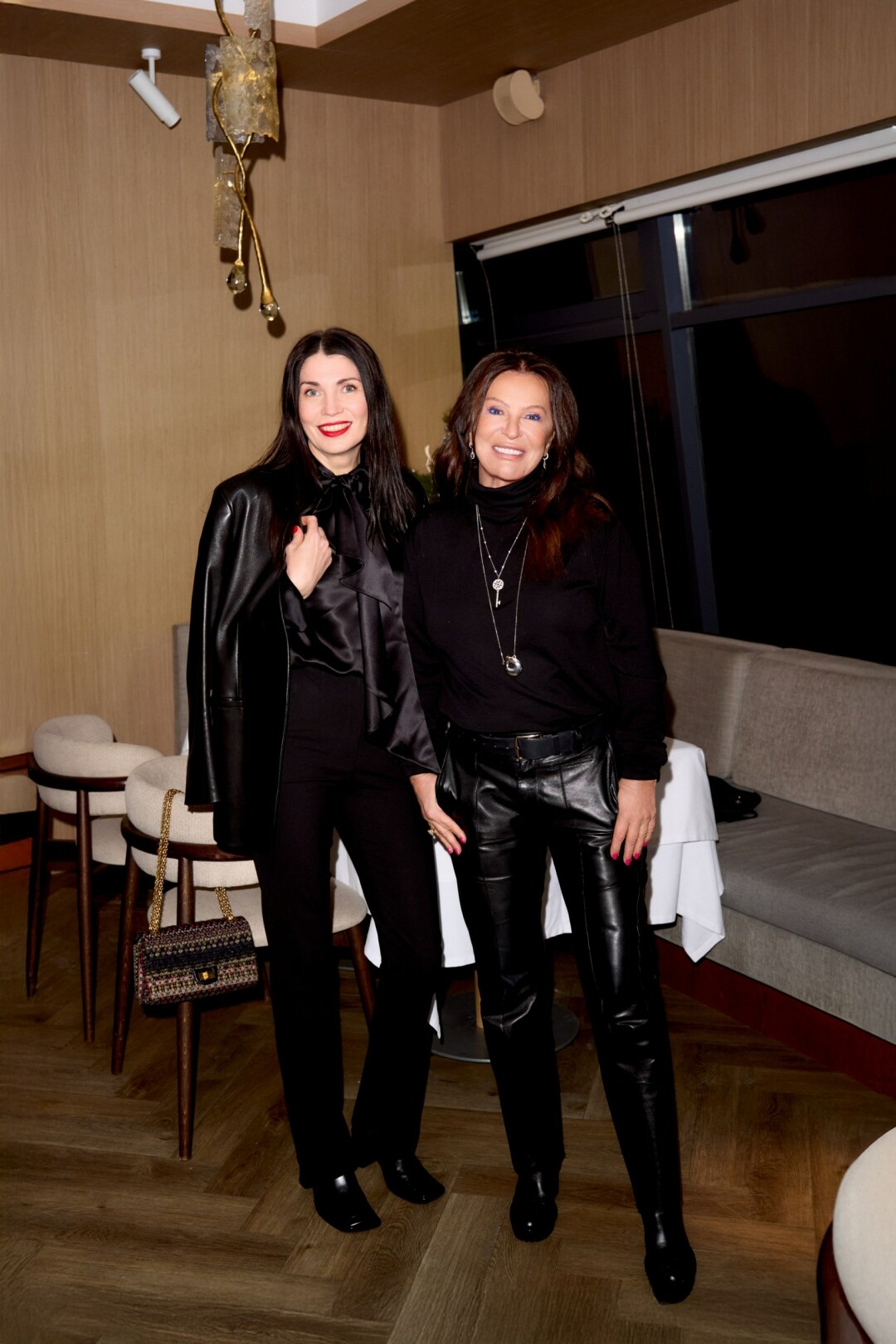 Ирина Оганова. Елена Ромашова