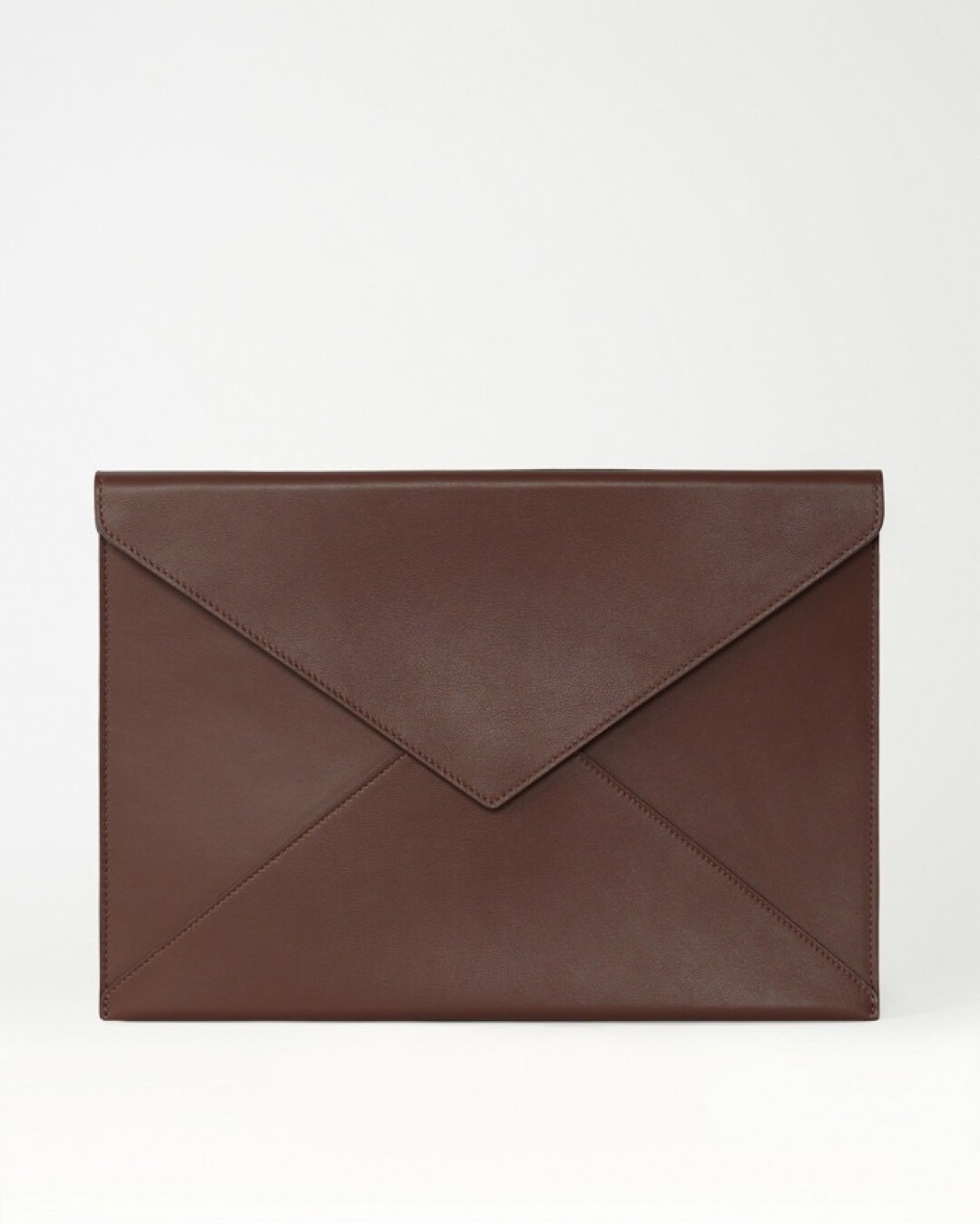 Чехол-папка Artskill, 30 000 руб.