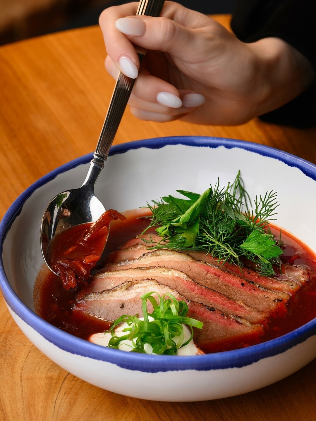 Борщ с брискетом в Red BBQ