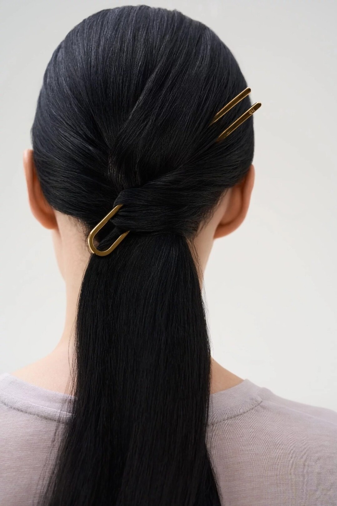 Шпилька Hairmates, 15 000 руб.