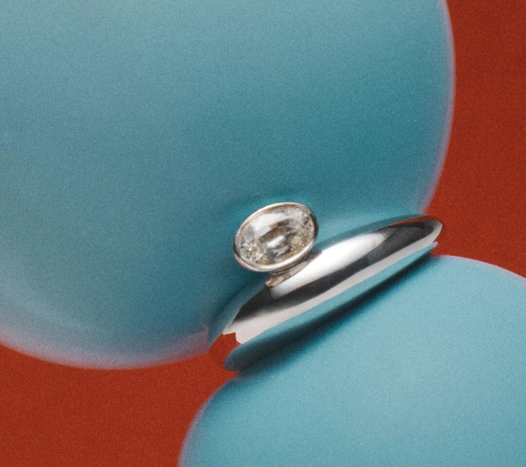 Кольцо Nude, 320 000 руб.