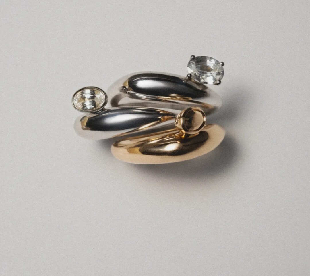 Кольцо Nude, 320 000 руб.