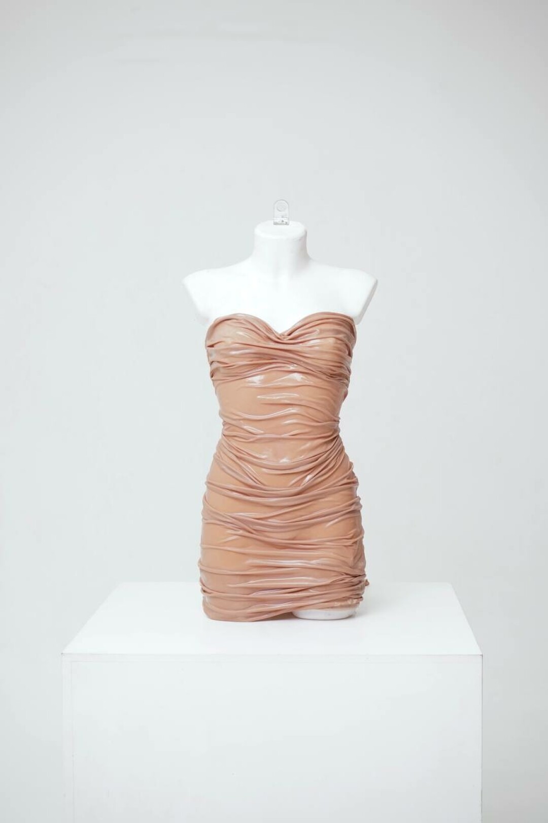 Wet Dress Amplituda