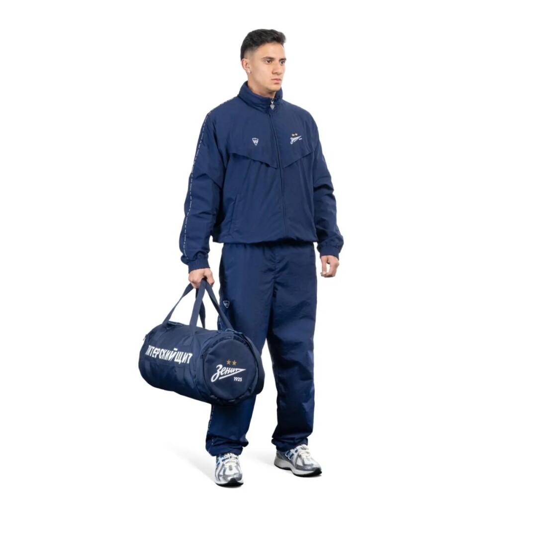 Ветровка «Зенит х Питерский щит», 11 100 руб.