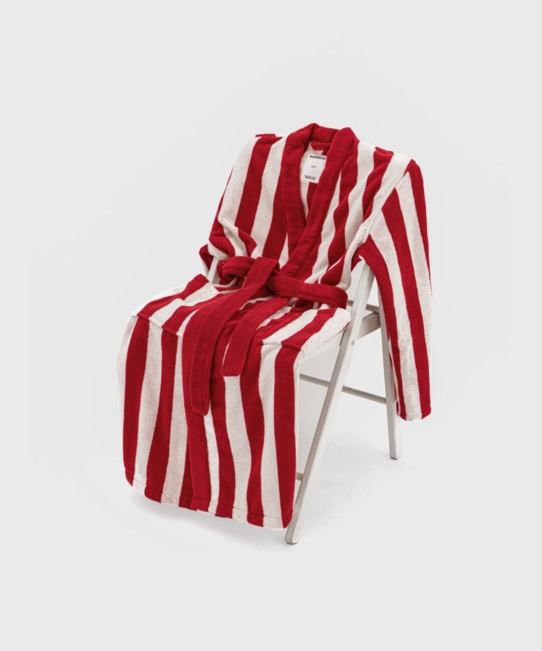 Халат Morpheus, 14 000 руб.