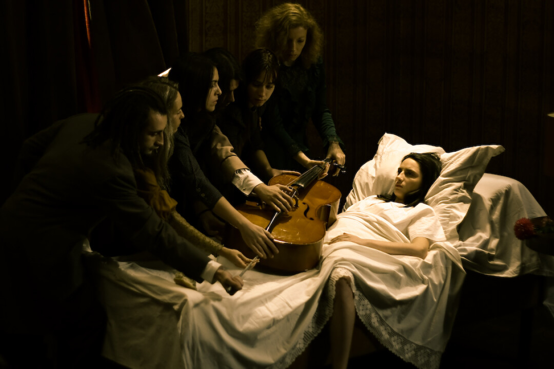 "Провмыза". Кадр из видео-работы "Капель"