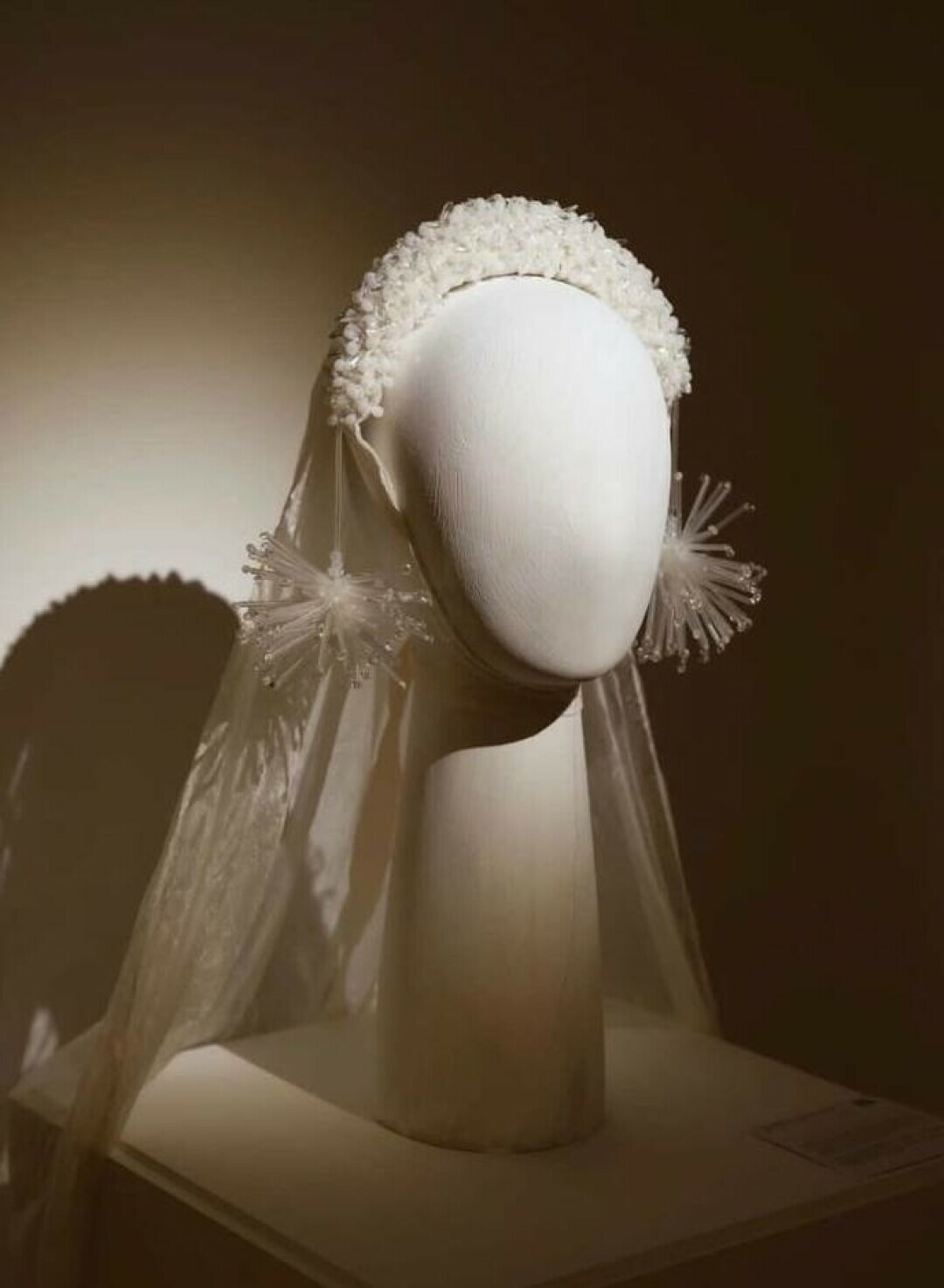 Головной убор Gapanovich для ТВ-шоу «Играем свадьбу»