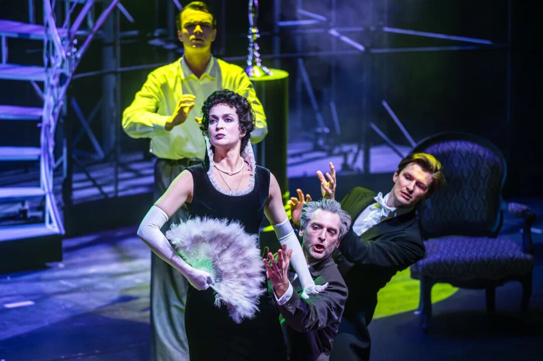 "Мейерхольд. Чужой театр"