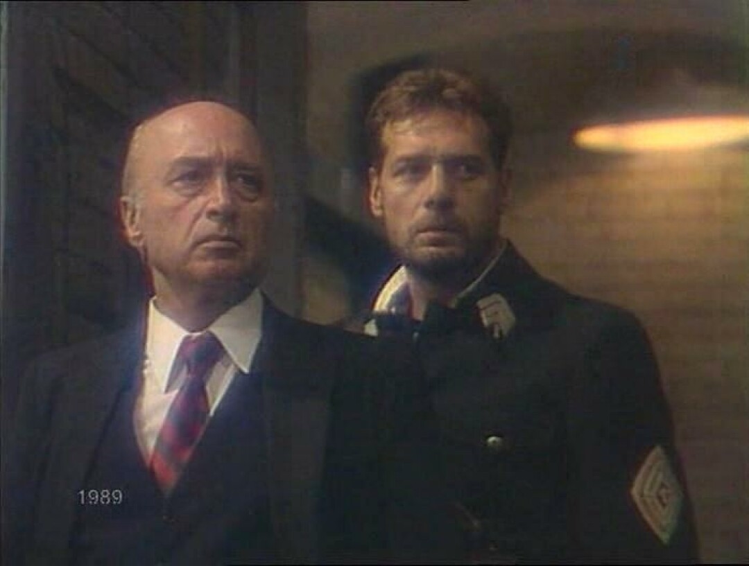 Кадр из фильма-спектакля 1989 года «А это случилось в Виши»