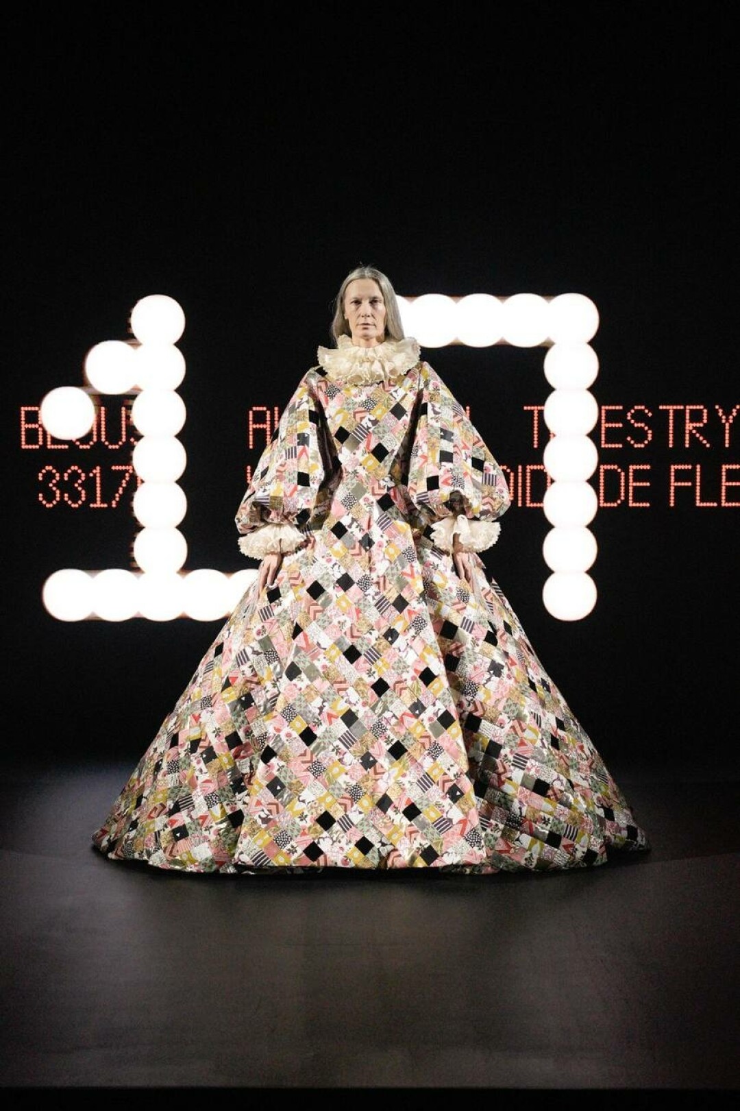 Кринолины и воротники-горгеры — важный тренд кутюрной Недели моды