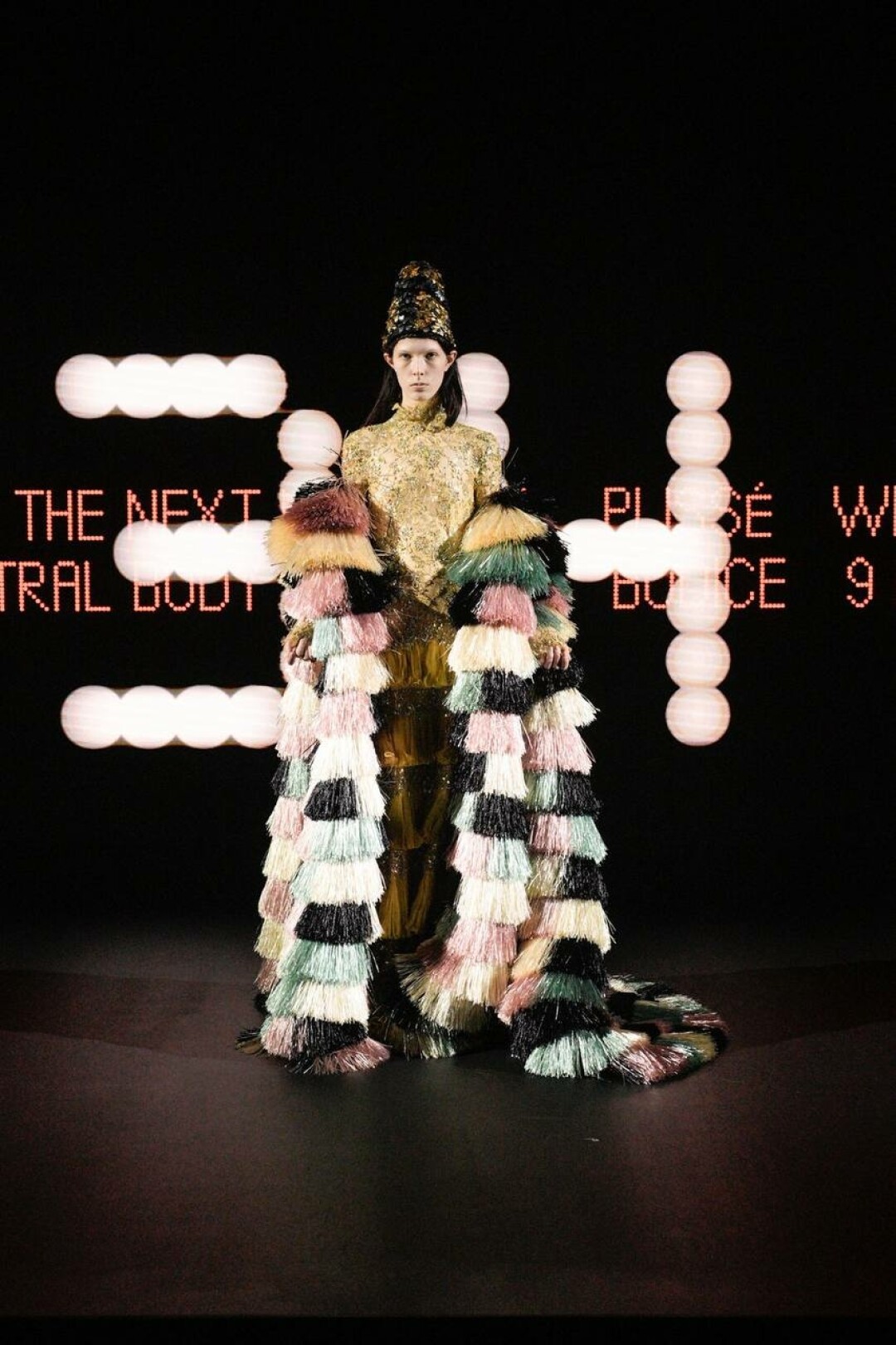 Новогодняя мишура — все еще с нами!