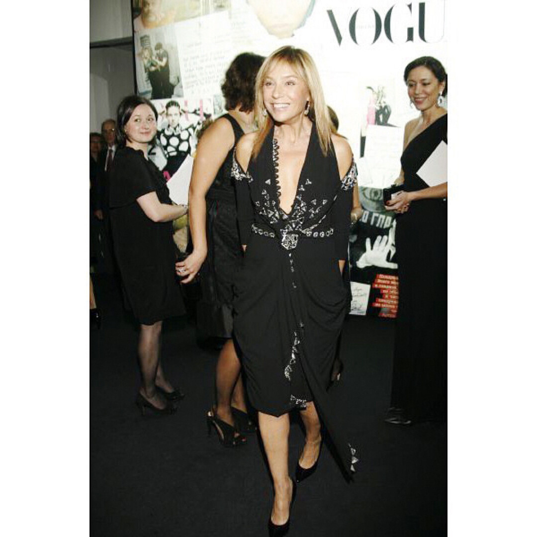 На юбилее «Vogue Россия» в кастомном платье от Риккардо Тиши