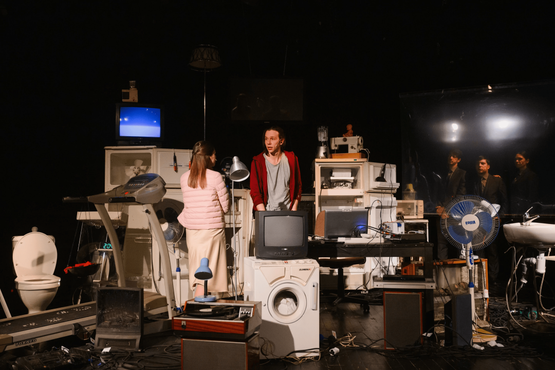 Спектакль «Сережа очень тупой»