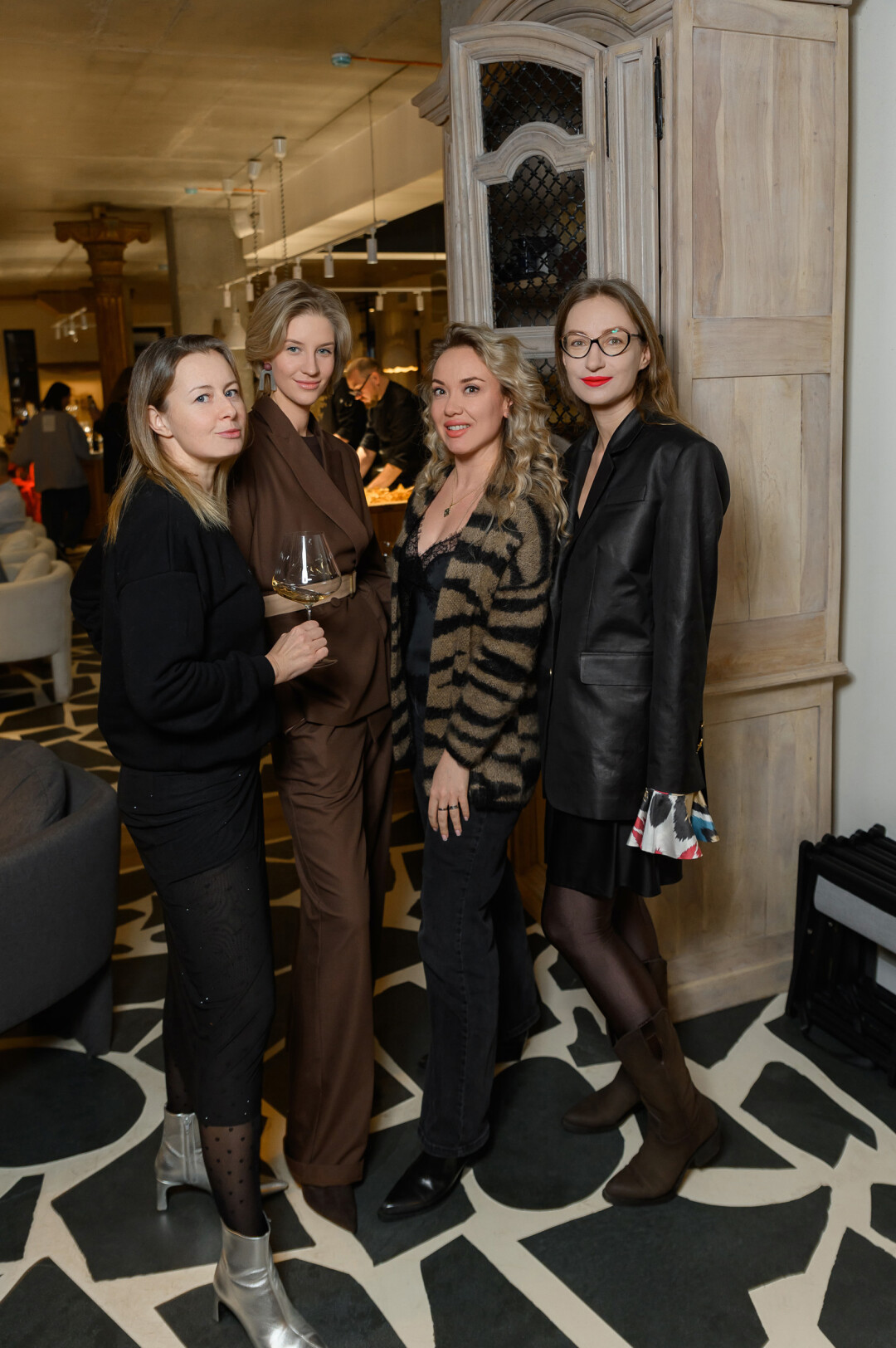 Катерина Смирнова, Яна Аверьянова, Екатерина Покровская, Алена Зобова